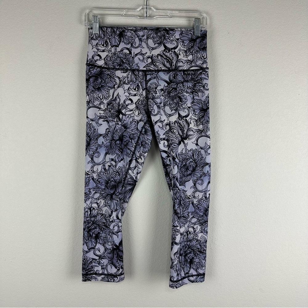 Lululemon Hanakotoba Starlight Gray Black Floral Wunder Under Crop Leggings 8